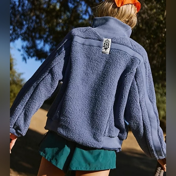 free people movement Jackets & Blazers - Free People NWT Movement Fleece Sweatshirt 1/2 Zipper Pullover Blue Grey size L